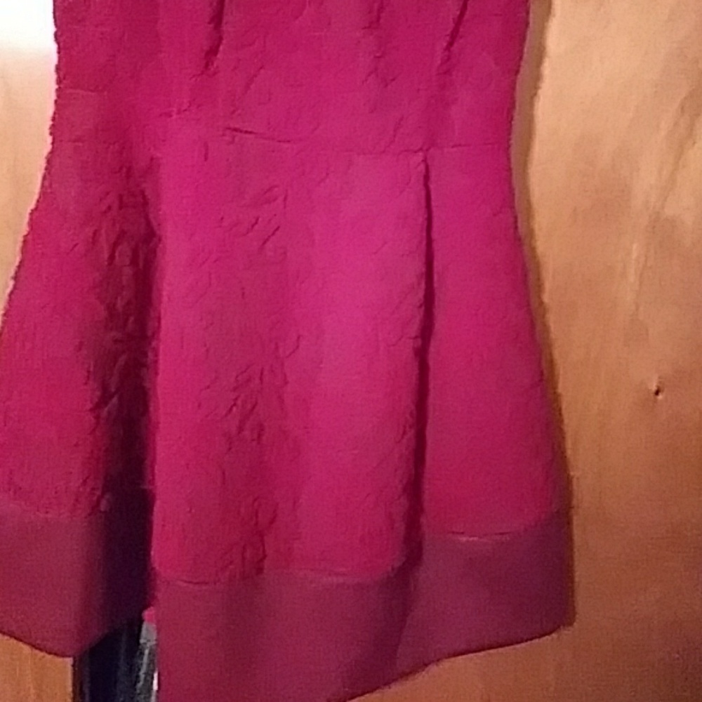 Dress - Picture 3 of 3